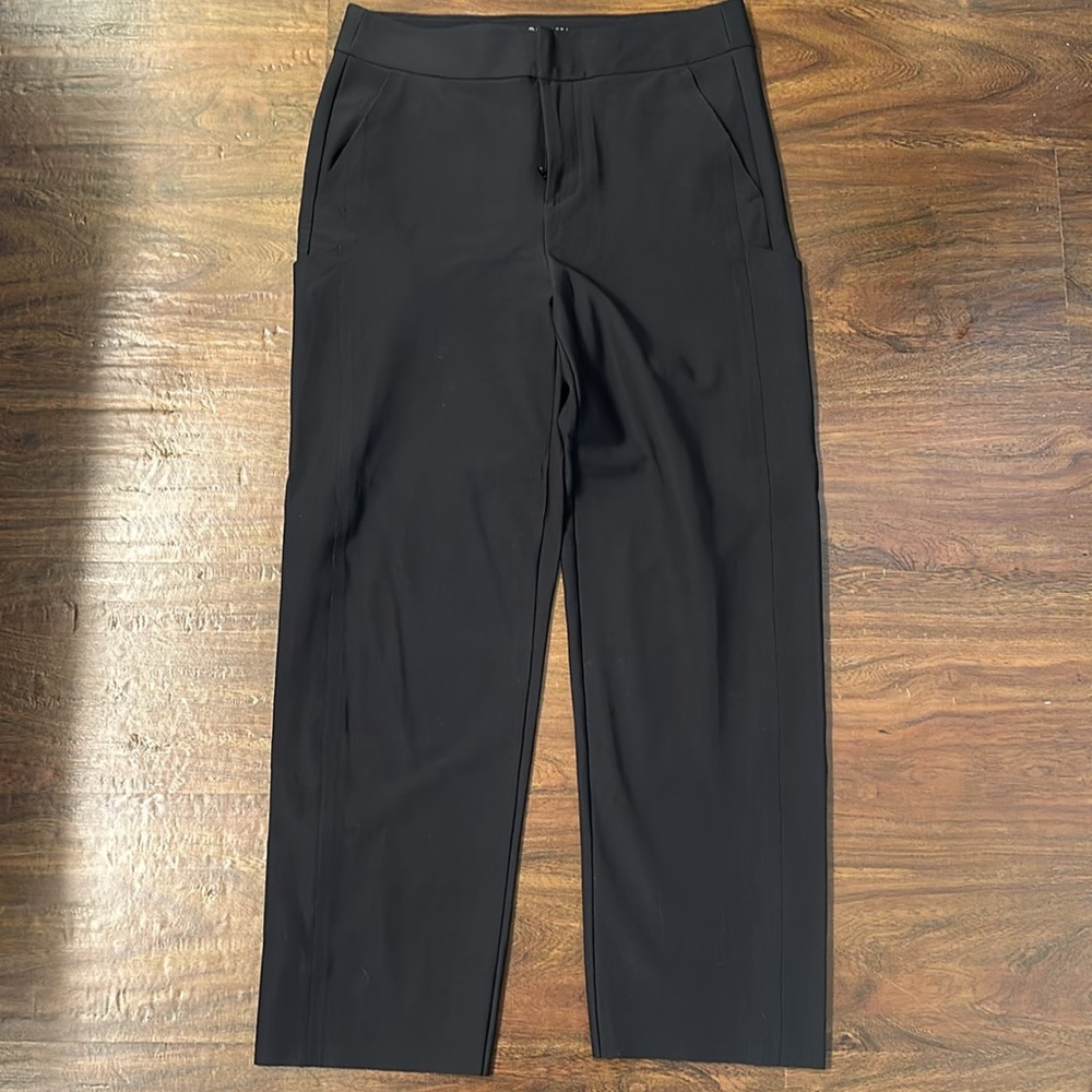 Athleta Stellar straight crop pants.